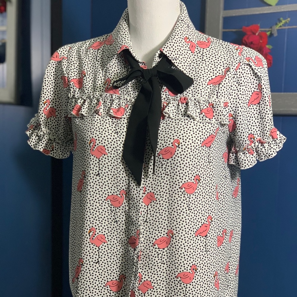 🌷Adorable Flamingo Top!🌷
